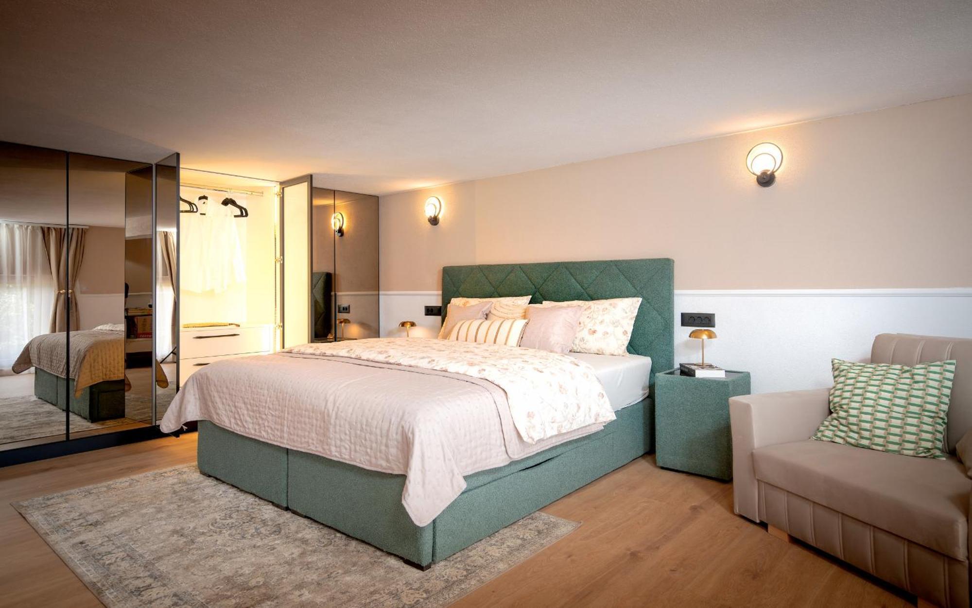 Holiday home Marchelina House *